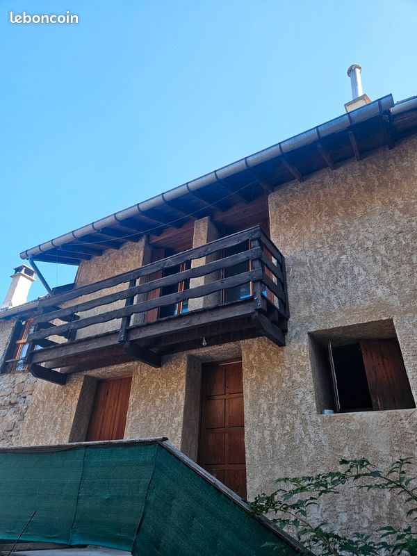 Maison 3 pièces 80 m² · à Beauvezer · 80 m² · 150 000 €