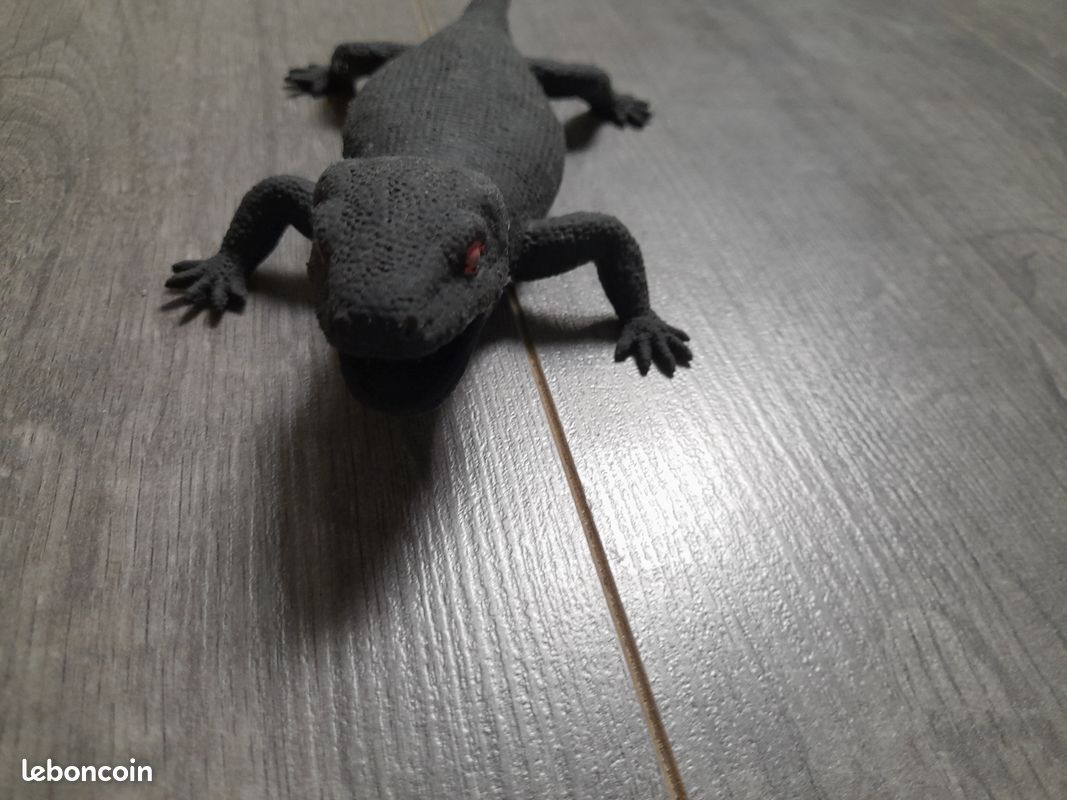 Lézard plastique (image 2)