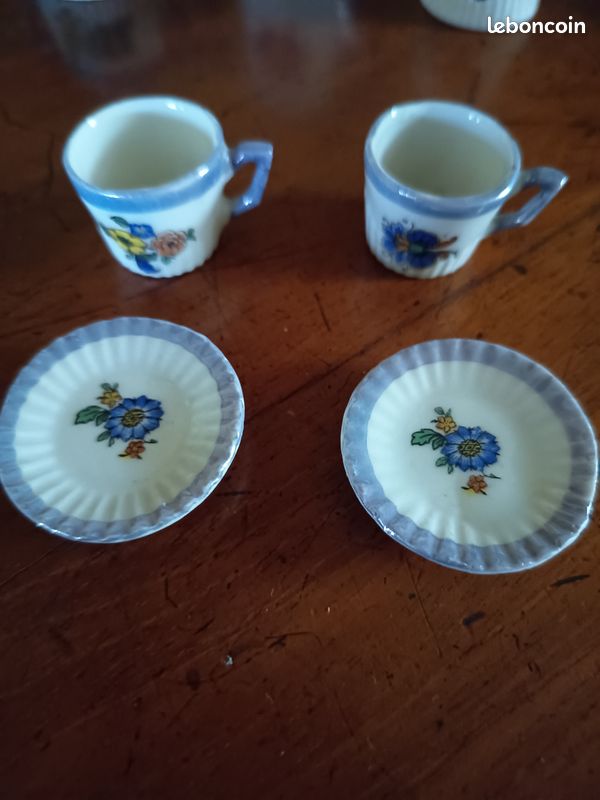 Service à Café Miniature En Porcelaine – Poupée Circa 1900 – Fait Main, France