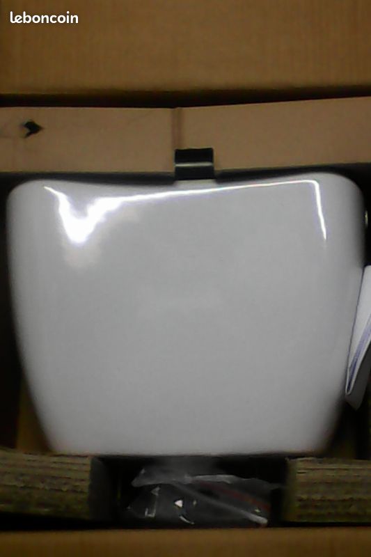 Réservoir eau WC (image 2)