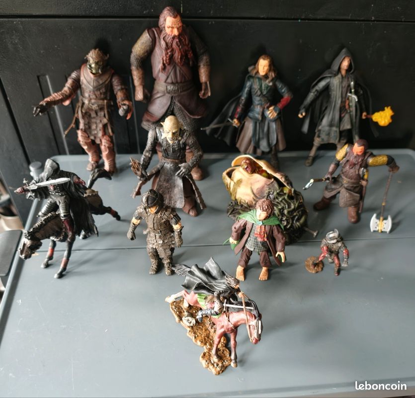 LOT DE 4 figurines articulées Seigneur des Anneaux La Communauté de l