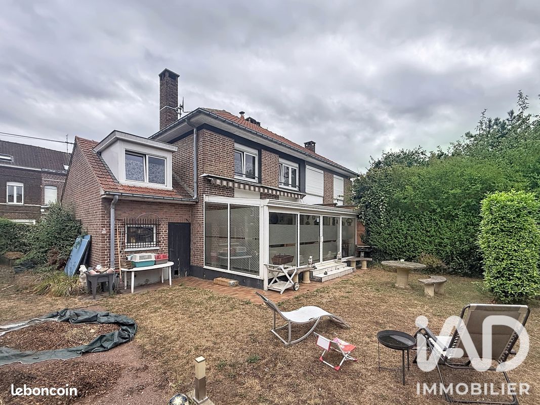 Maison 6 pièces 110 m² · à Tourcoing · 110 m² · 279 000 €