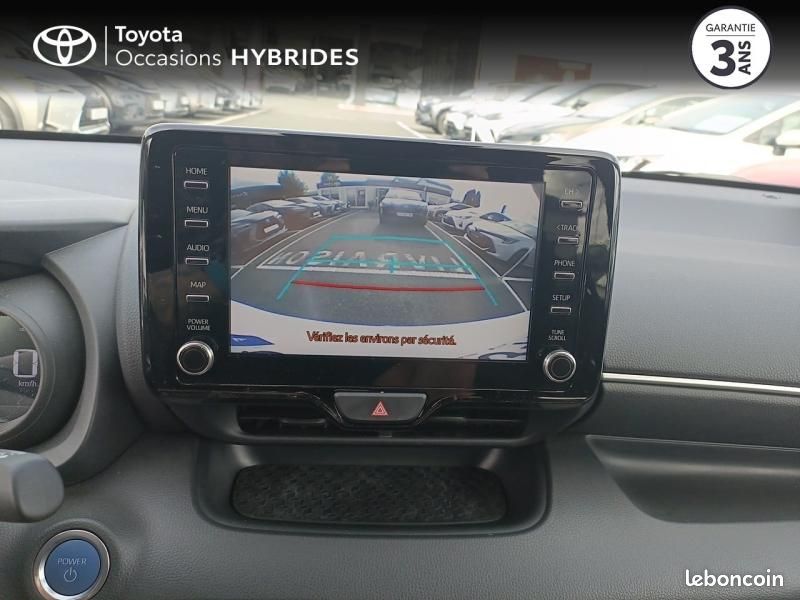 Toyota Yaris 116h Design 5p MY22 (image 15)