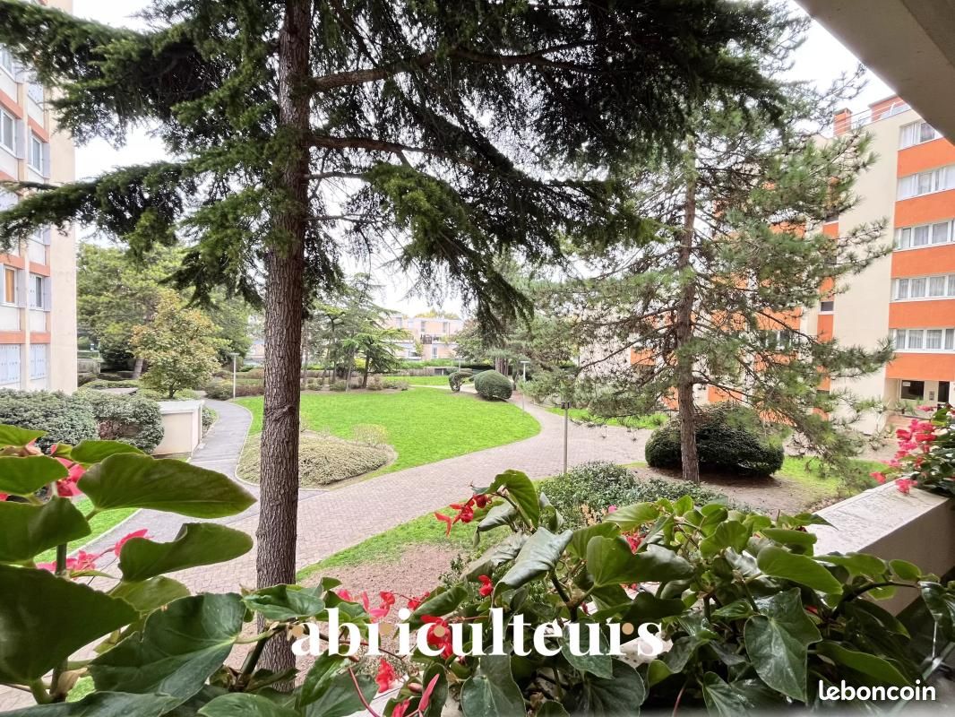 Appartement 4 pièces 79 m² · à Épinay-sur-Seine · 79 m² · 230 000 €
