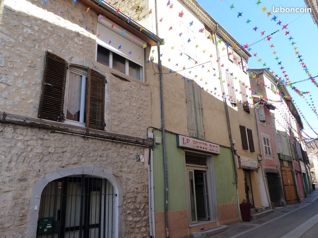 Maison 3 pièces 90 m² · à Veynes · 90 m² · 38 000 €