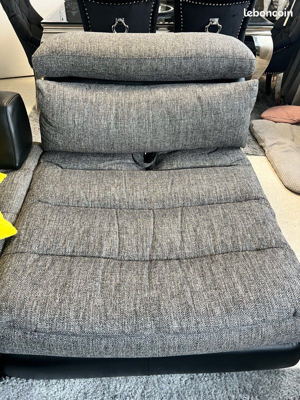 Magnifique canapé XXL (gris anthracite chiné et base cuir) (image 8)