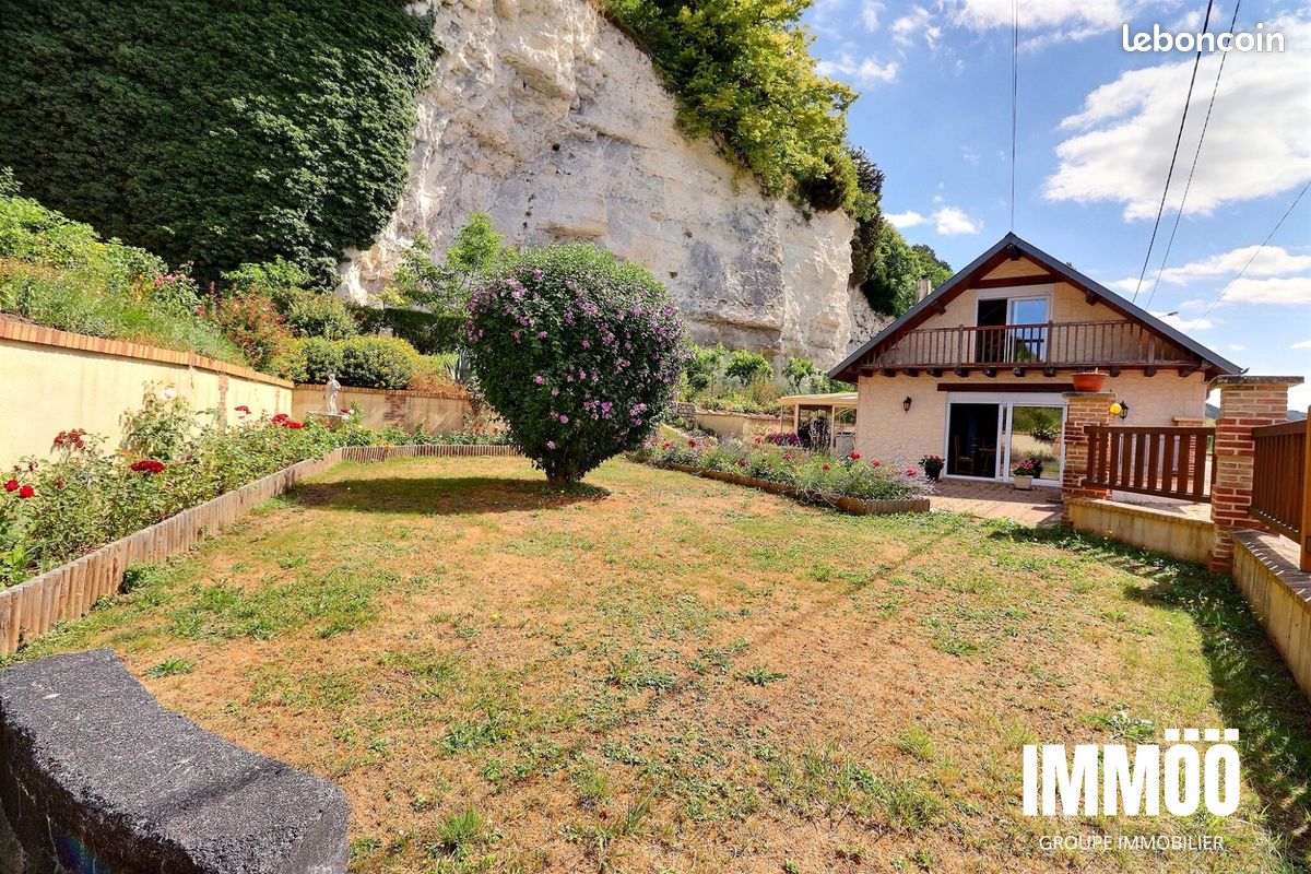 Maison 8 pièces 133 m² · à Saint-Pierre-de-Varengeville · 133 m² · 230 000 €