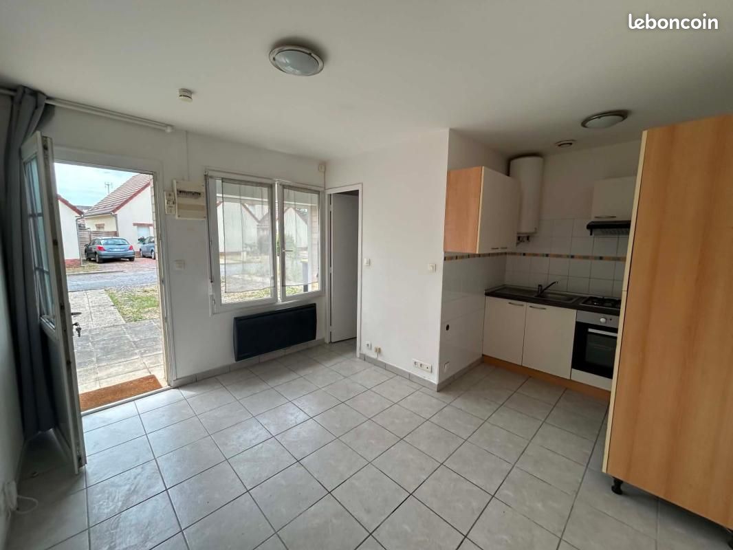 Appartement 1 pièce 16 m² · à Chauny · 16 m² · 307 €