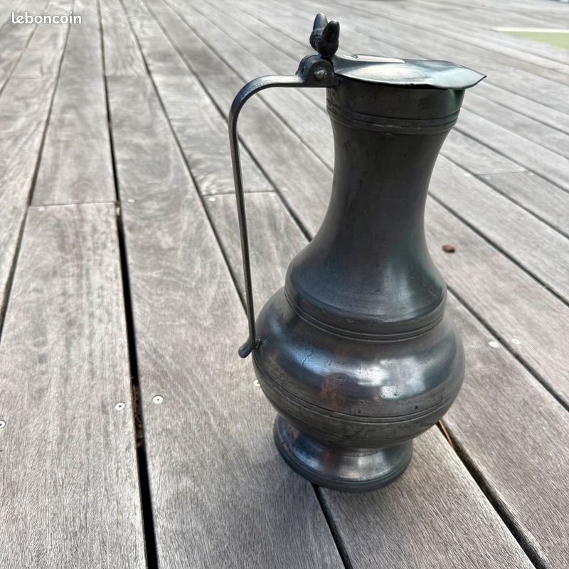 Grand pot ancien en étain (image 2)
