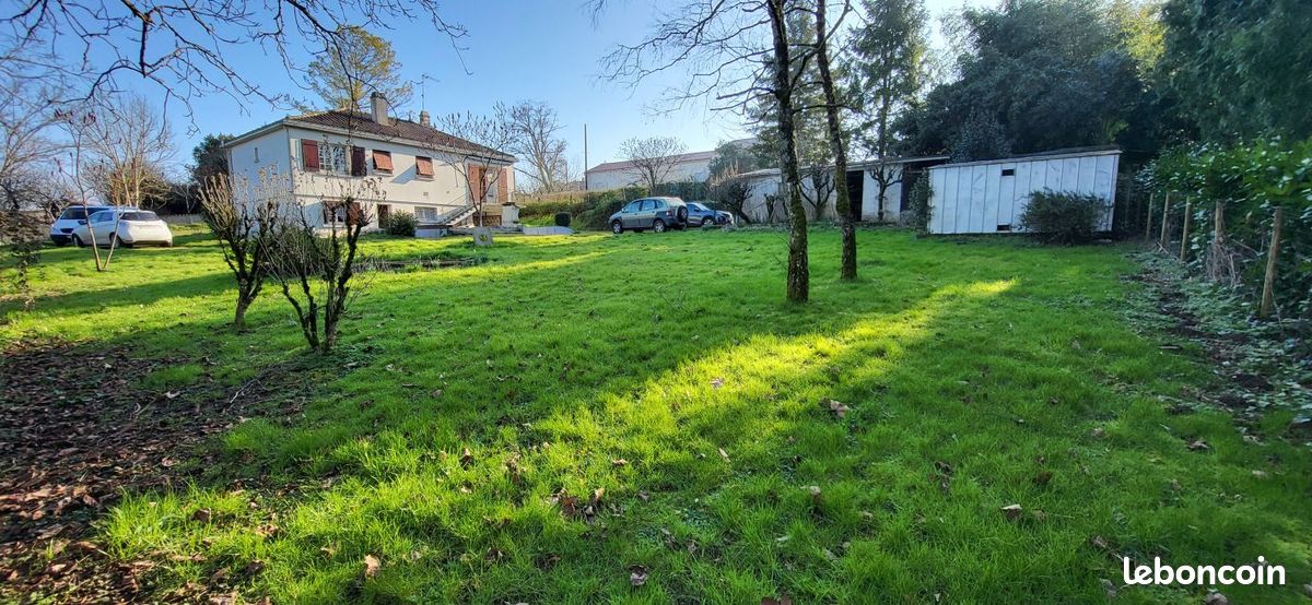 Maison 8 pièces 133 m² · à Saint-Hilaire-des-Loges · 133 m² · 188 000 €