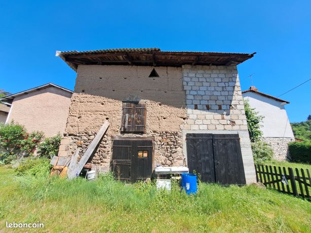 Grange 1 pièce 65 m²