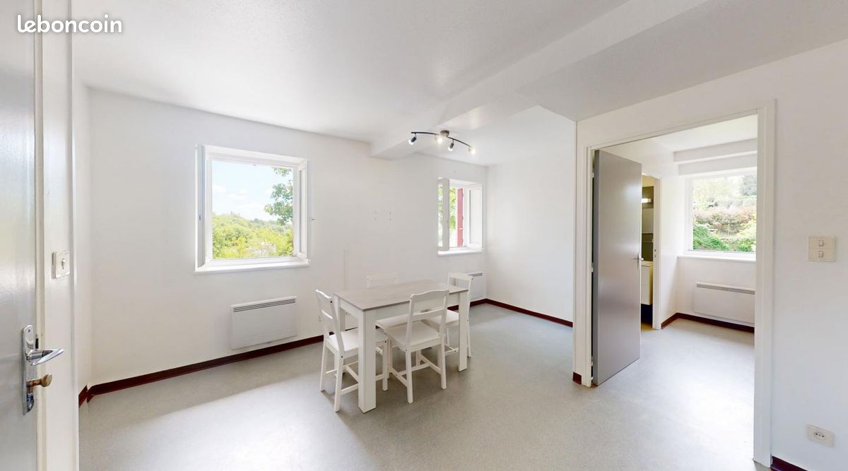 Appartement 2 pièces 36 m² · à Salmiech · 36 m² · 530 €