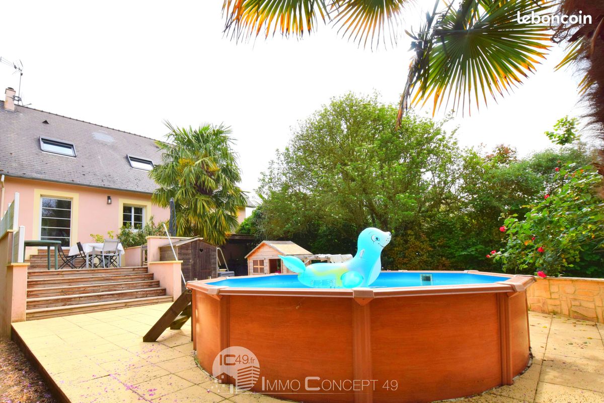 Maison 6 pièces 160 m² · à Brissac Loire Aubance · 160 m² · 279 000 €