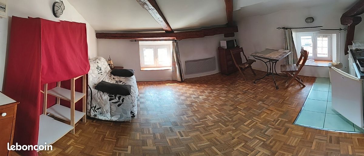 Appartement 1 pièce 20 m² · à Issoire · 20 m² · 300 €