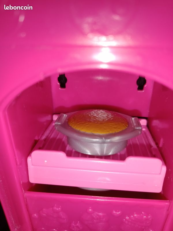 Barbie à la pâtisserie (image 5)