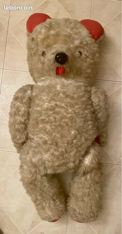 10131-313 / CH-C3 / Lot de 3 ours en peluche anciens. Le
