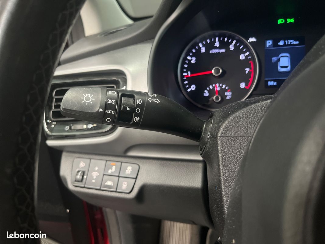 KIA STONIC 1.0 T-GDi 120 ch ISG DCT7 Active (image 25)