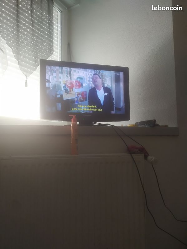 Télé + tecommande (image 1)