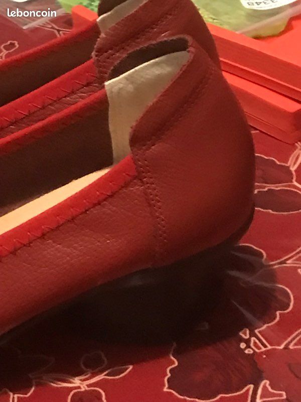 Vends chaussures neuves (image 4)