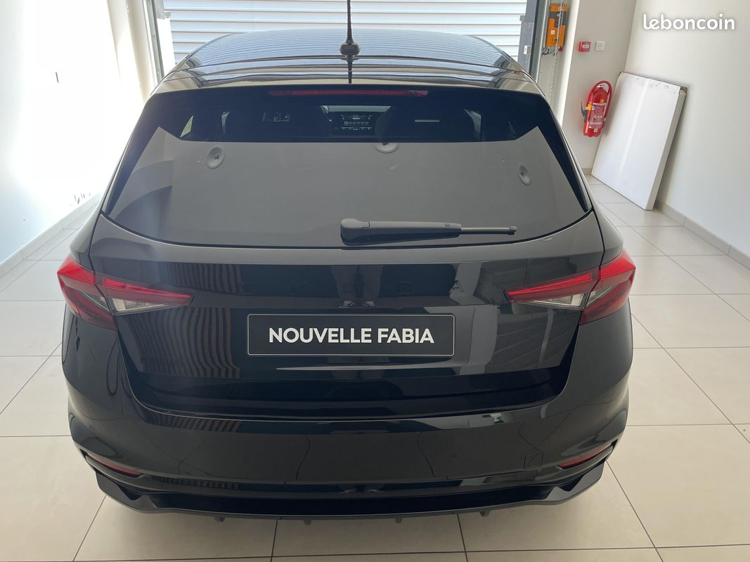 SKODA Fabia 1.0 TSI 116 ch EVO 2 DSG7 Monte-Carlo (image 6)
