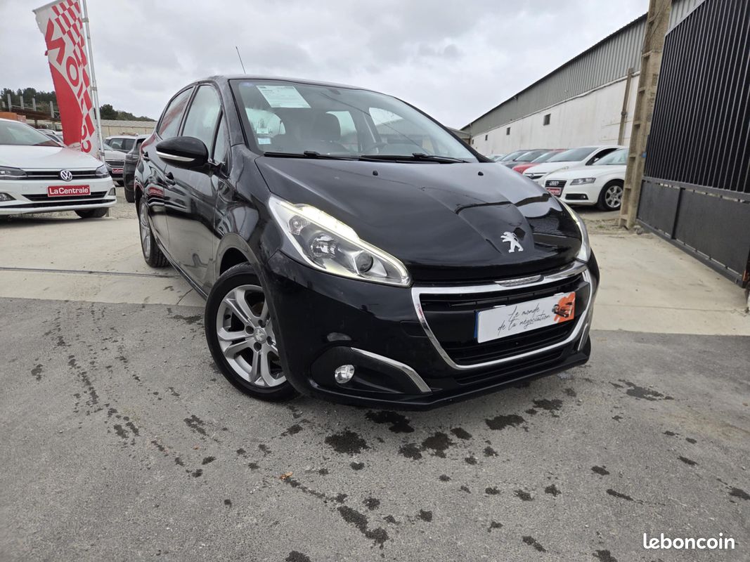 À VENDRE : Peugeot 208 – Citadine économique et fiable (image 5)