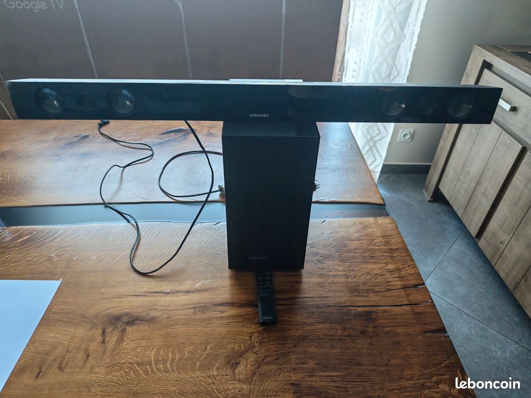 Barre de son Samsung HW-H430 + caisson de basses (image 1)