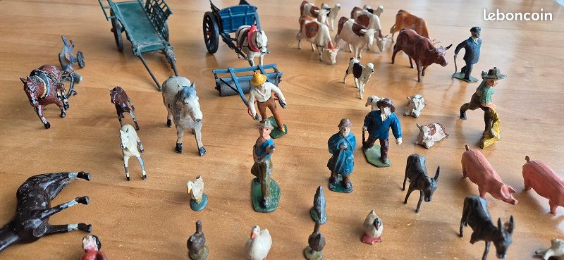 Figurines Anciennes En Plomb Creux - La Ferme BF Années 1920-1930 - 3 Personnages - France - Occasion