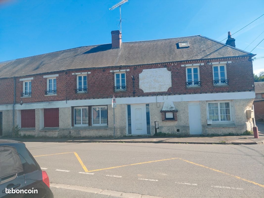 Appartement 12 pièces 200 m² · à Herchies · 200 m² · 260 000 €
