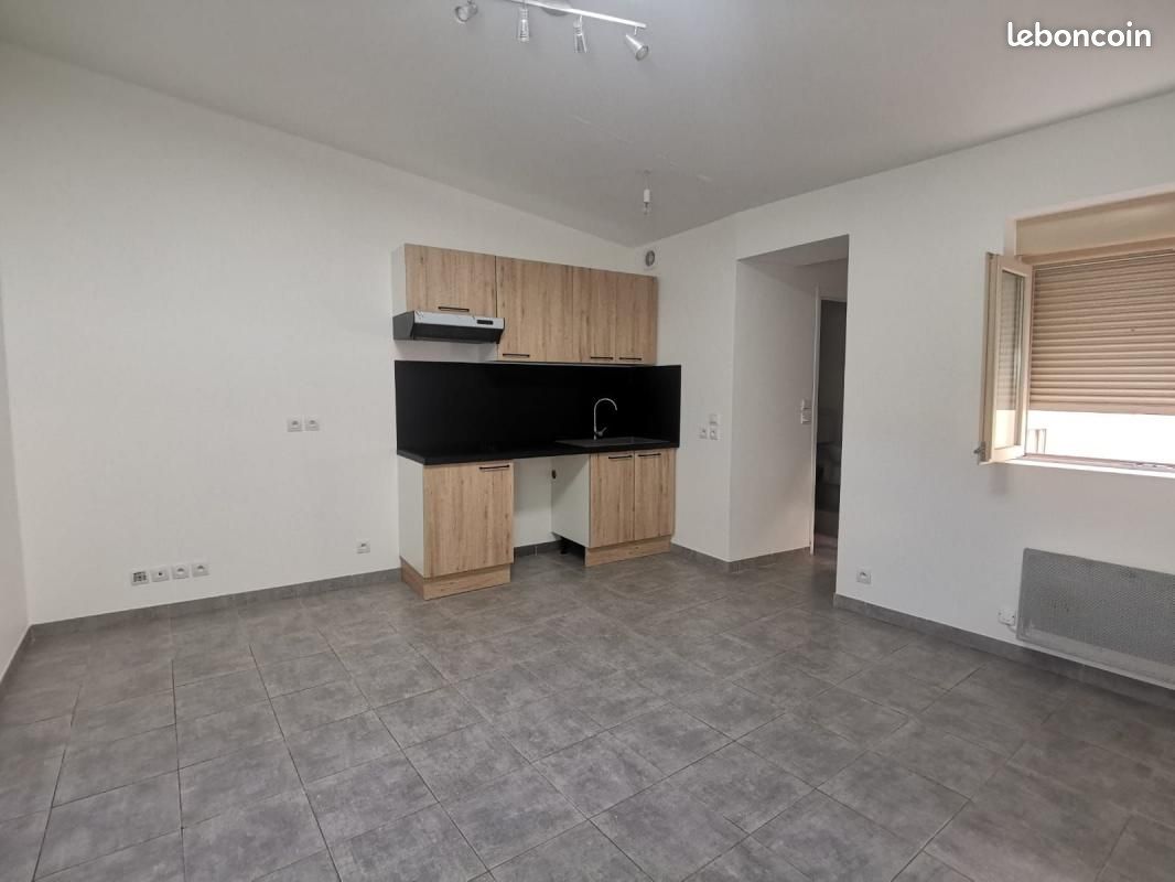 Appartement 3 pièce(s) 42 m²à louer Melun