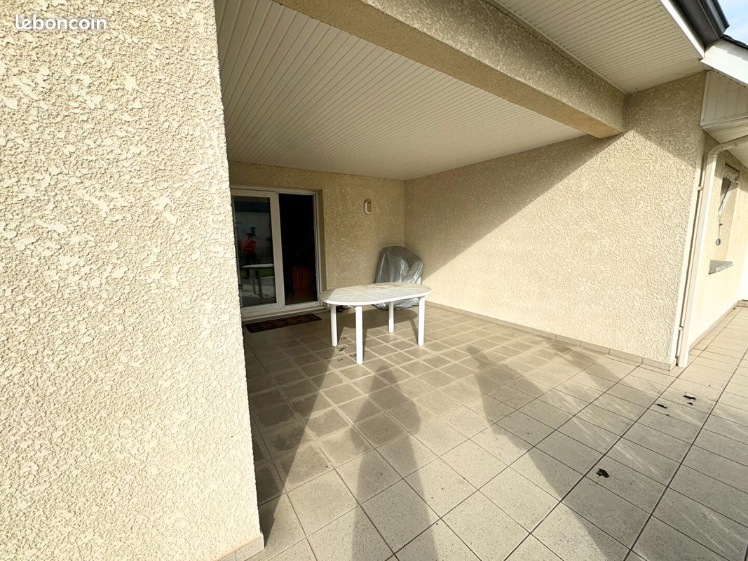 Maison 6 pièces 234 m² - Lescar 64230 (image principale 1)