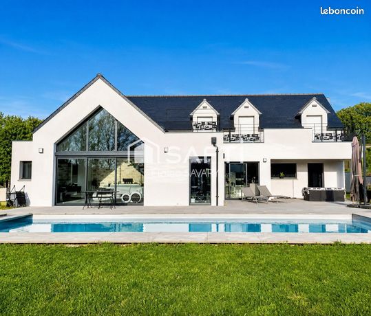 Propriété 5 pièces 200 m²