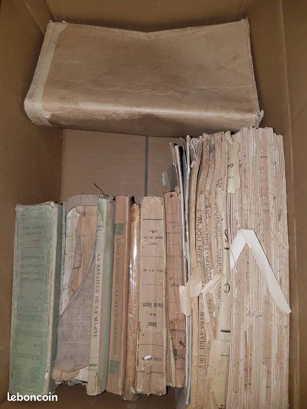 Lots de vieux livres et revues (image 2)