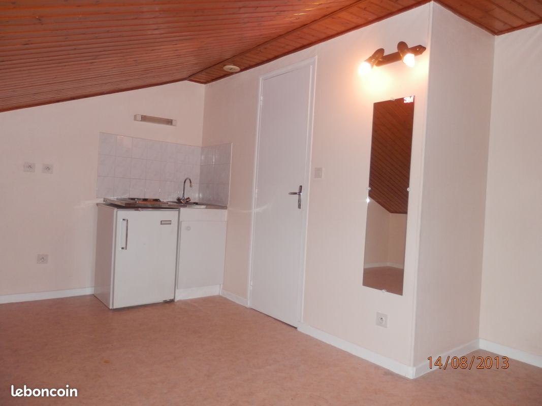 Appartement 1 pièce 25 m² · à Poitiers · 25 m² · 320 €