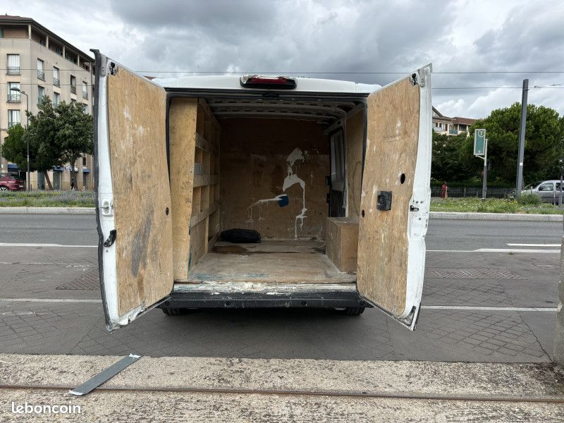 Fiat DUCATO FG 3.0 CH1 2.3 MULTIJET 130CH PACK (image 8)