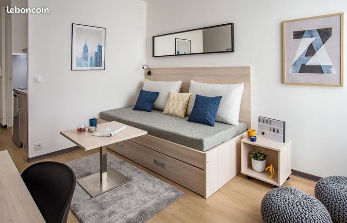 Studio 1 pièce 17 m²