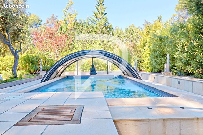Villa 8 pièces 180 m²