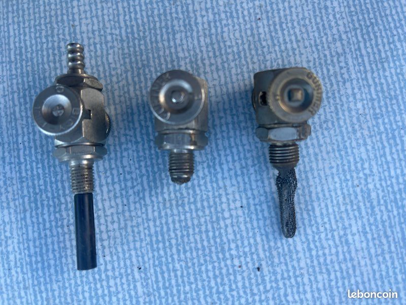 Robinets d’essence tiroirs pièces détachées motos (image 2)