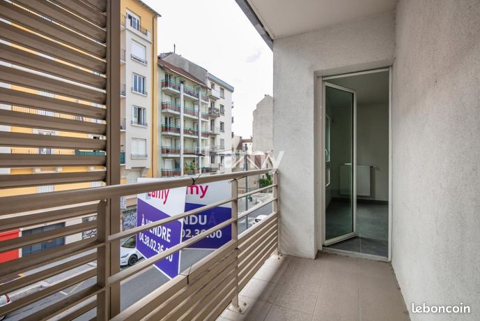 Appartement 2 pièces 43 m² — 2