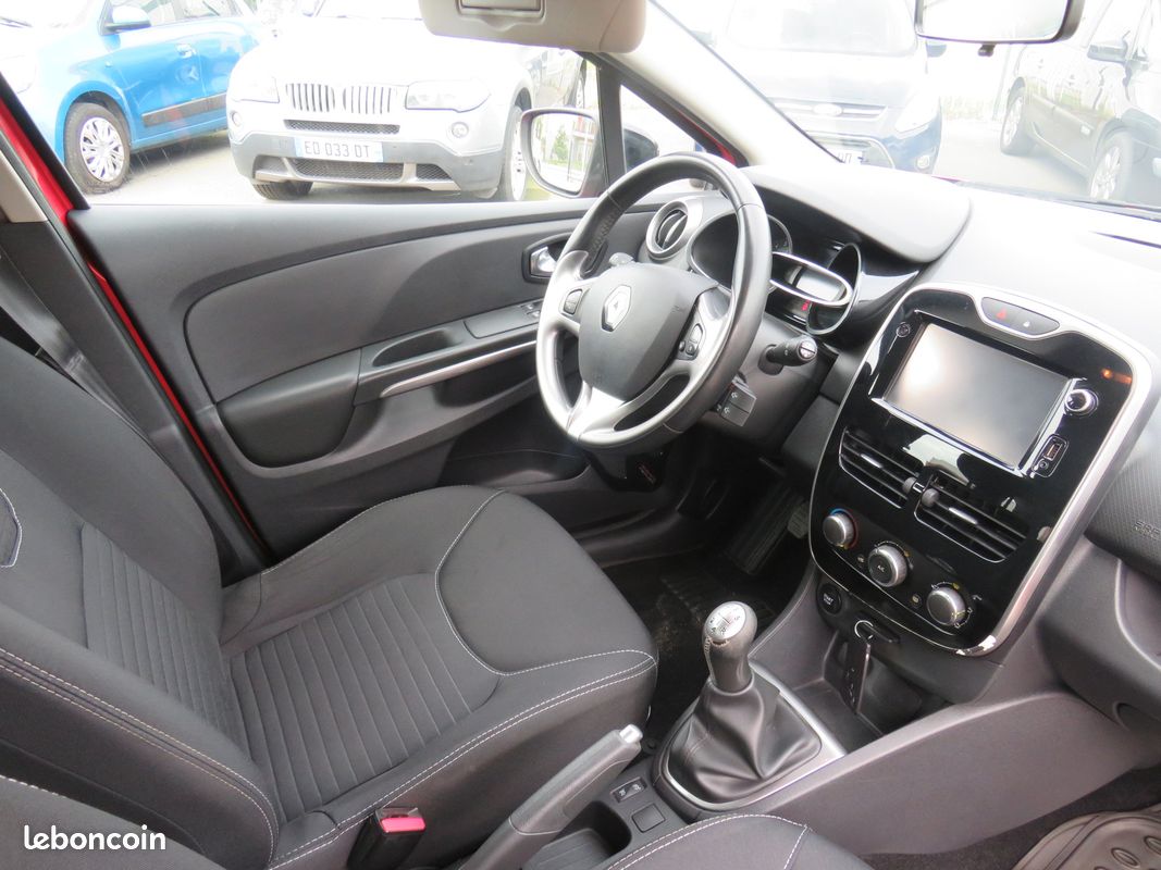 Renault clio estate 1.2 16 v 75 ch limites (image 3)