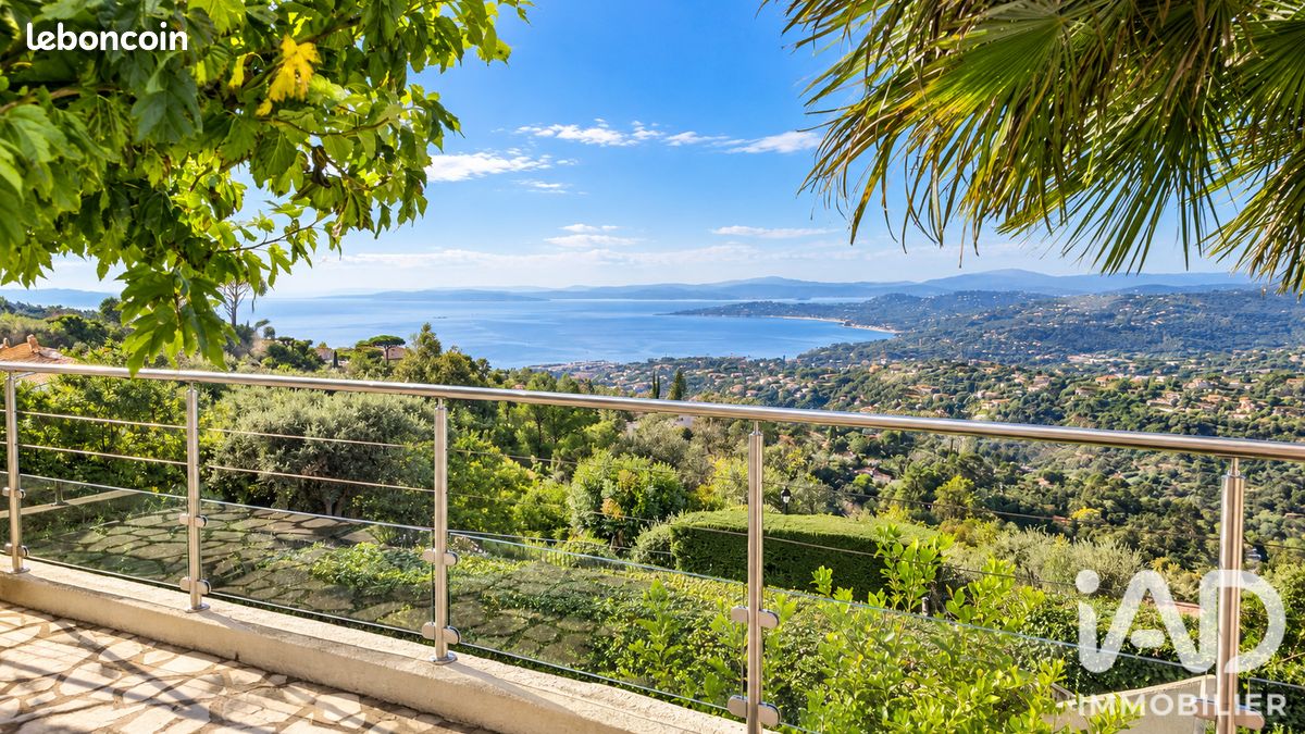 Maison 5 pièces 101 m² · à Roquebrune-sur-Argens · 101 m² · 1 050 000 €