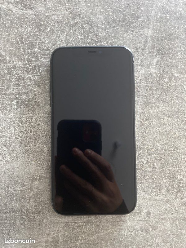 IPhone 11 64go (image 1)