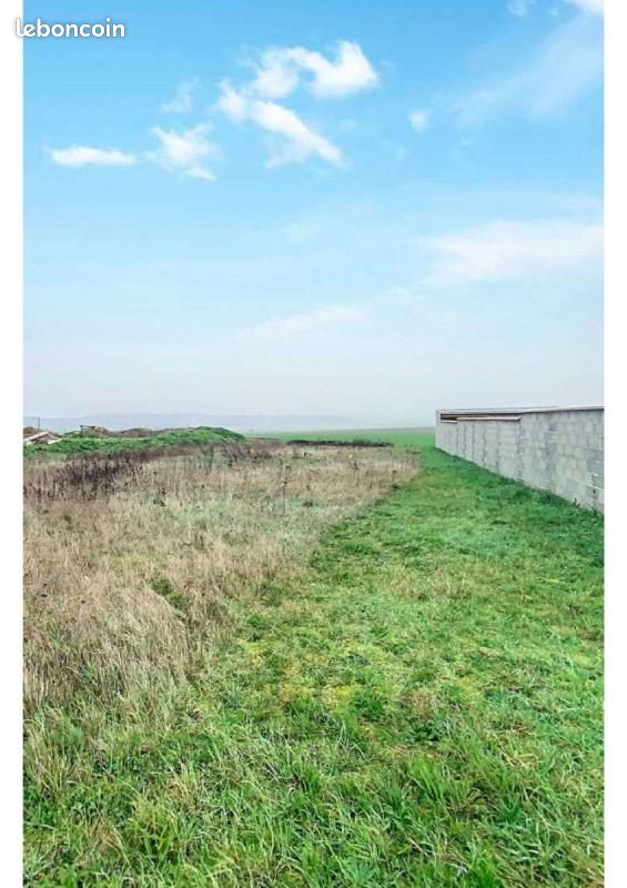 Terrain 570 m² Treon · à Tréon · 67 000 €