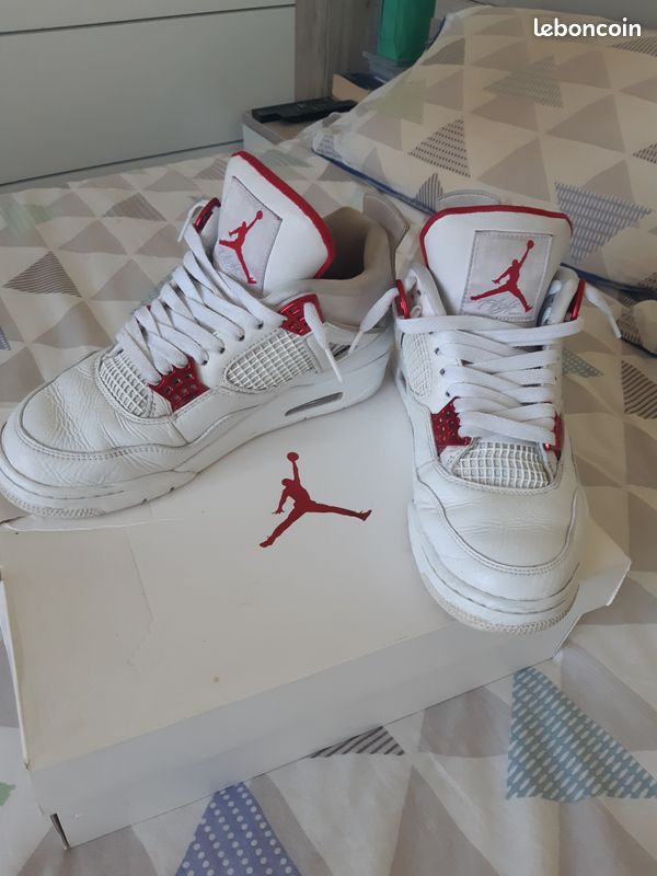 Jordan 4 métallique red (image 1)