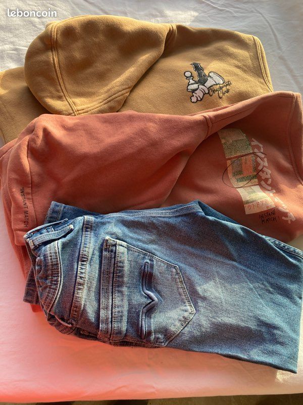 Lot de vêtements de marque pour garçon 8 ans (image 1)