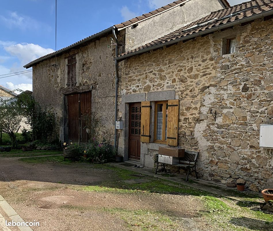 Maison 5 pièces 110 m² · à Champs-Romain · 110 m² · 135 000 €
