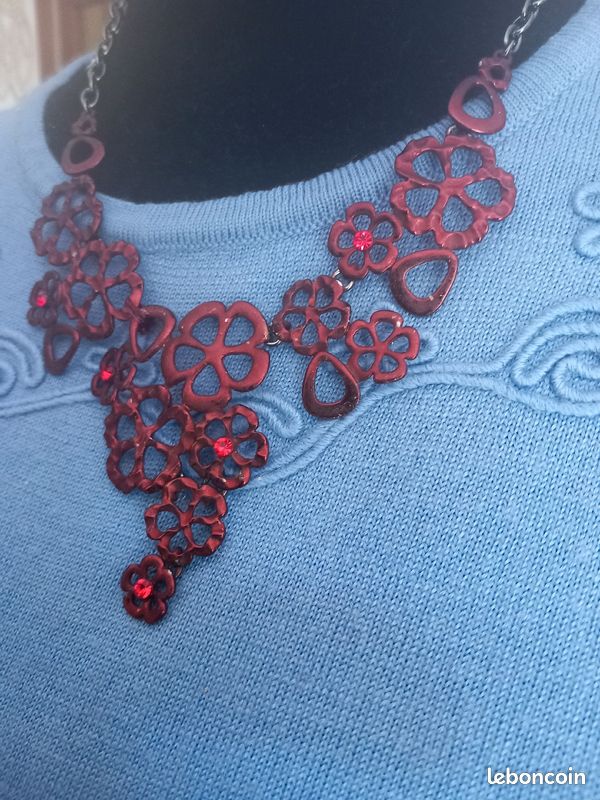 Collier femme tres original .et rare (image 1)