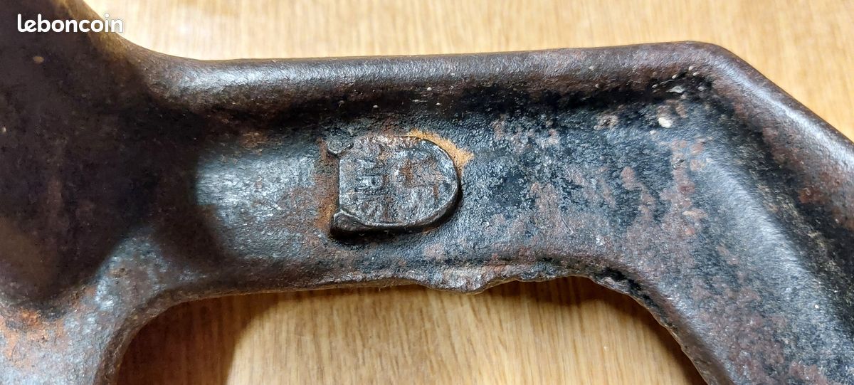 Enclume ancienne en fonte très bon état - Bricolage