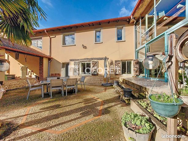 Propriété 11 pièces 280 m²