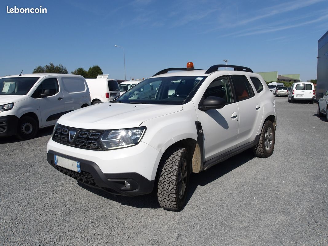 Dacia DUSTER 4X4 BlueDCI 115ch CONFORT (image 2)