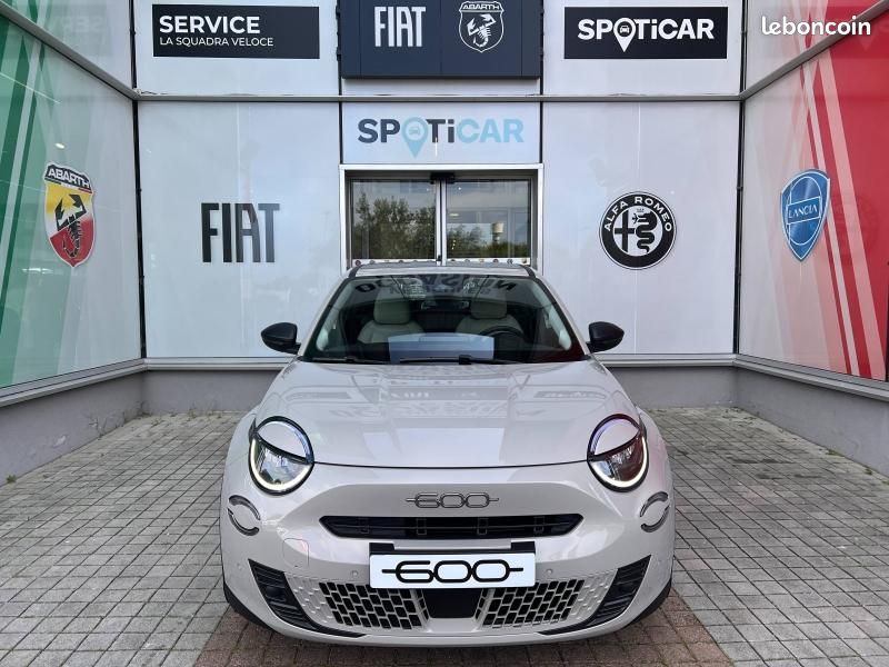 Fiat 600 e 156ch 54kWh Business Edition (Certinergy 6100 déduit) (image 2)